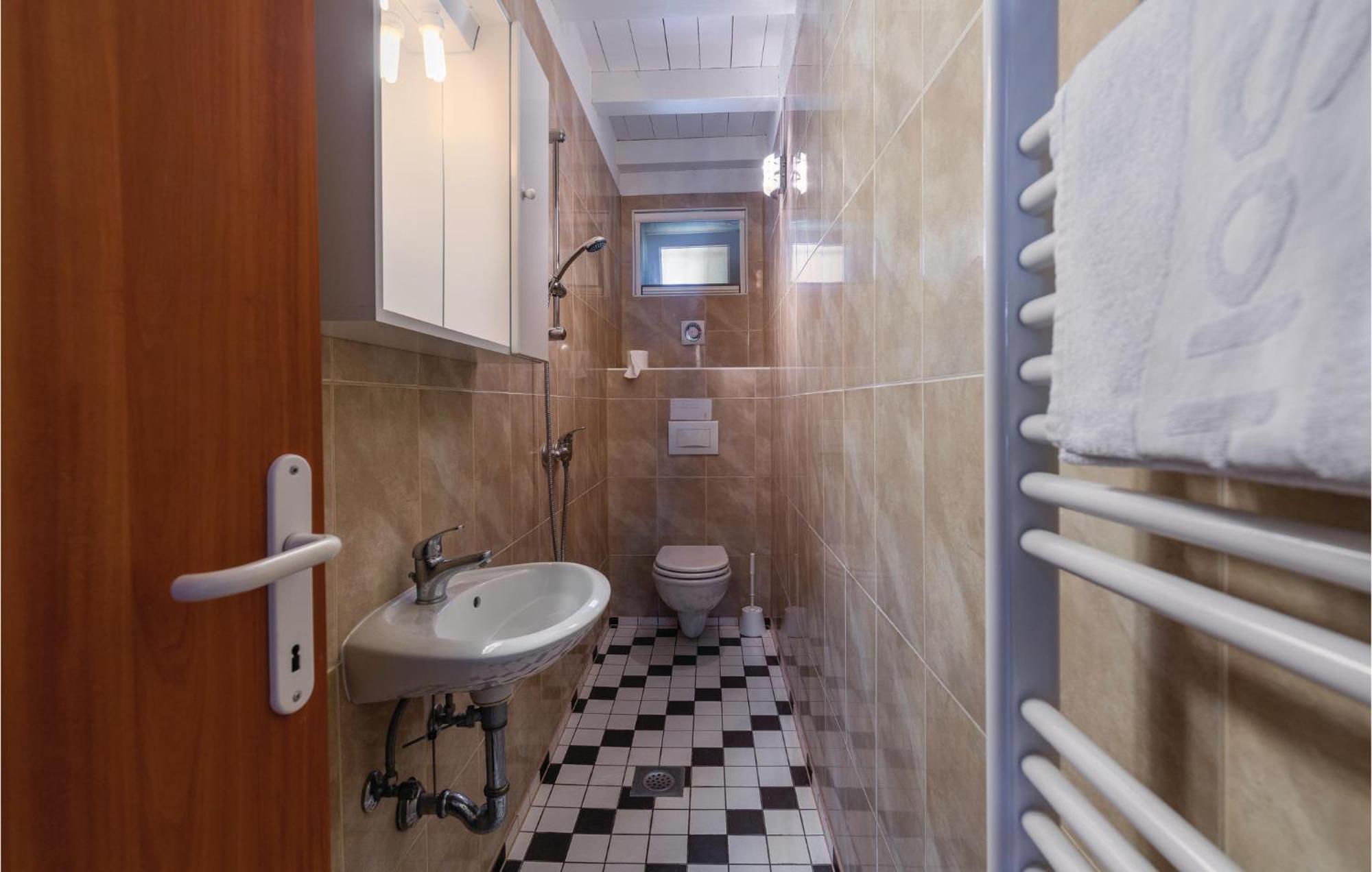 Gorgeous Home In Momjan With Heated Swimming Pool Kültér fotó